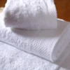/product-detail/hotel-standards-custom-size-100-cotton-cheap-5-star-hotel-face-towels-set-62247381882.html