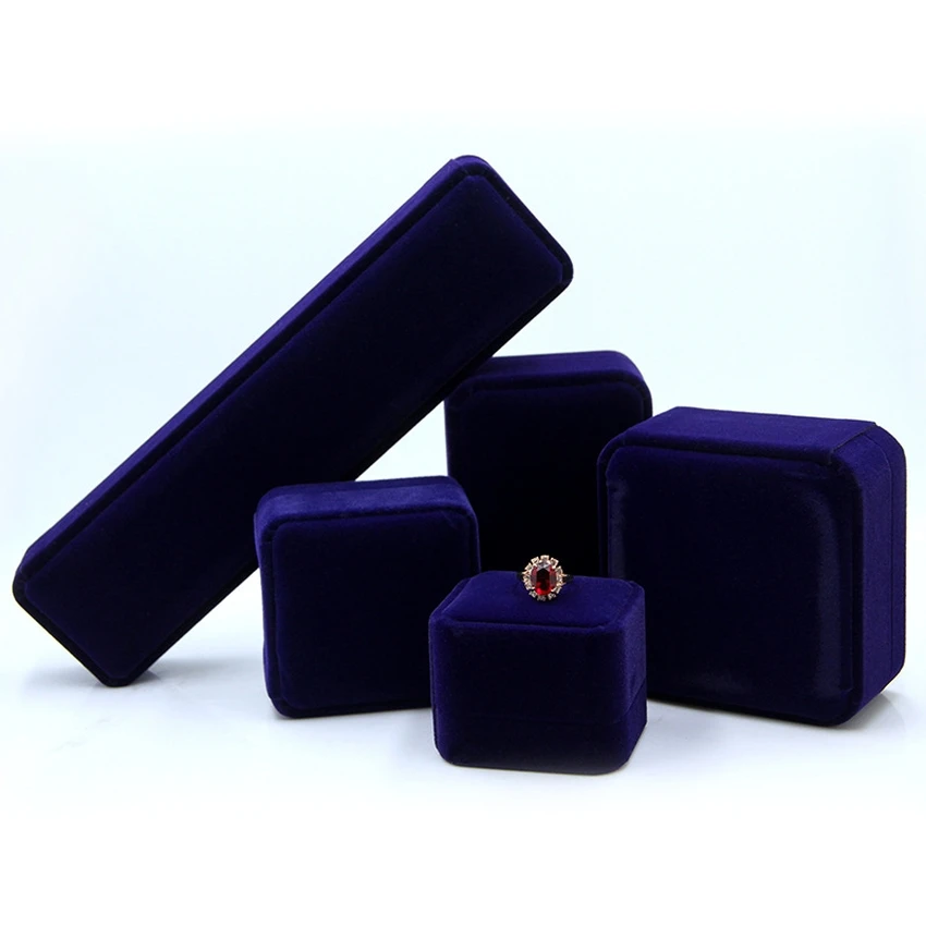 Factory wholesale new products hot sale Jewelry box brand High quality craft gift box Exquisite jewelry box, White,black,blue,pink or customized
Factory wholesale new products hot sale Jewelry box brand High quality craft gift box Exquisite jewelry box, White,black,blue,pink or customized