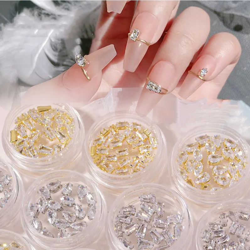 New Popular 3D Crystal Zircon Nail Stone with Golden Silver Claw Decoration DIY Nail Art Charms, As picture show
New Popular 3D Crystal Zircon Nail Stone with Golden Silver Claw Decoration DIY Nail Art Charms, As picture show