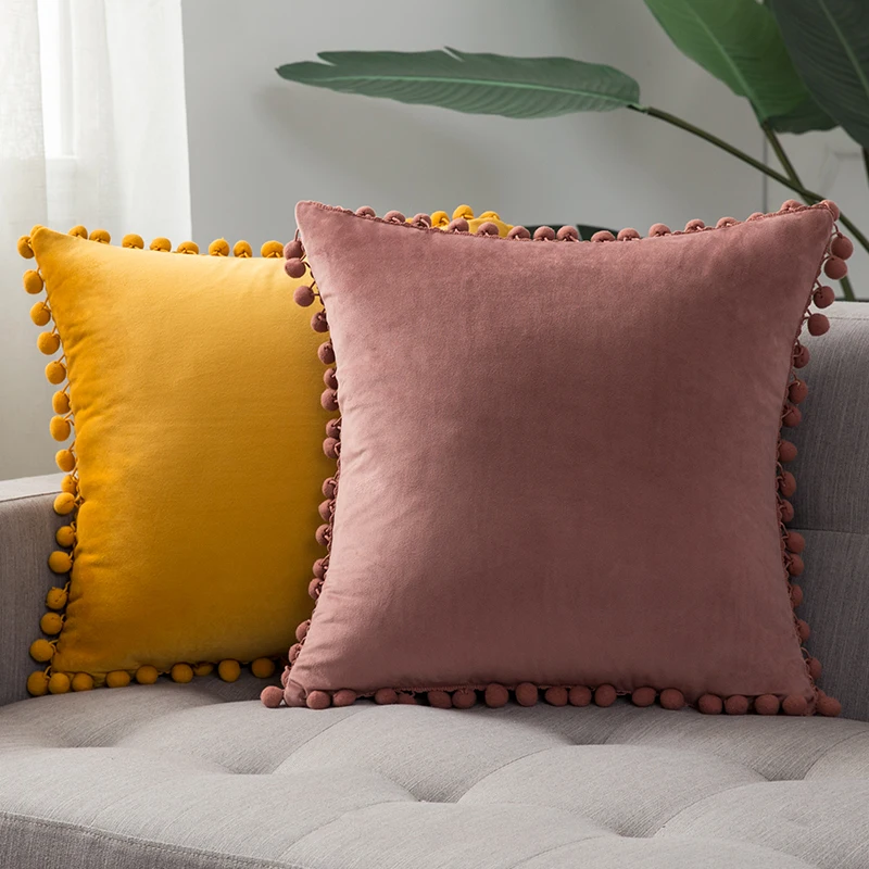 Wholesale Factory Green Velvet Cushion Cover with Pom Pom Soft Velvet Throw Pillow Cover 45x45 Decorative Pillow Case for Sofa
Wholesale Factory Green Velvet Cushion Cover with Pom Pom Soft Velvet Throw Pillow Cover 45x45 Decorative Pillow Case for Sofa