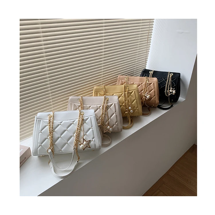 Casual Lady Tote Bags High Quality Leather Women's Large Handbags Quilted Lattice Chain Crossbody Bags With Star Pearl Pendant
Casual Lady Tote Bags High Quality Leather Women's Large Handbags Quilted Lattice Chain Crossbody Bags With Star Pearl Pendant