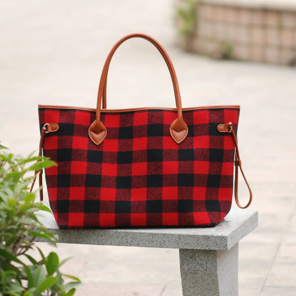 Plaid Casual Tote Bag with PU Piping Large Lightweight Grocery Picnic Tote with Oversized Pockets DOM106377, White black
Plaid Casual Tote Bag with PU Piping Large Lightweight Grocery Picnic Tote with Oversized Pockets DOM106377, White black