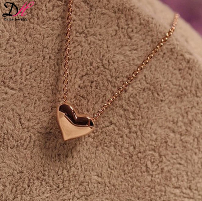 

2022 New Fashion Elegant Sweet Lovely Gold Love Necklace Clavicle Chain For Women, Picture