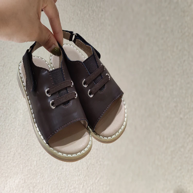 Children's sandals 2021 new summer fashion boys and girls soft-soled non-slip beach shoes
Children's sandals 2021 new summer fashion boys and girls soft-soled non-slip beach shoes