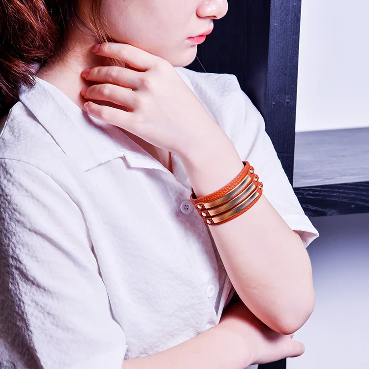 Wholesale Price Jewelry Leather Bracelet Arc-Shape Trendy Minimalist Style Metal Copper Material
Wholesale Price Jewelry Leather Bracelet Arc-Shape Trendy Minimalist Style Metal Copper Material