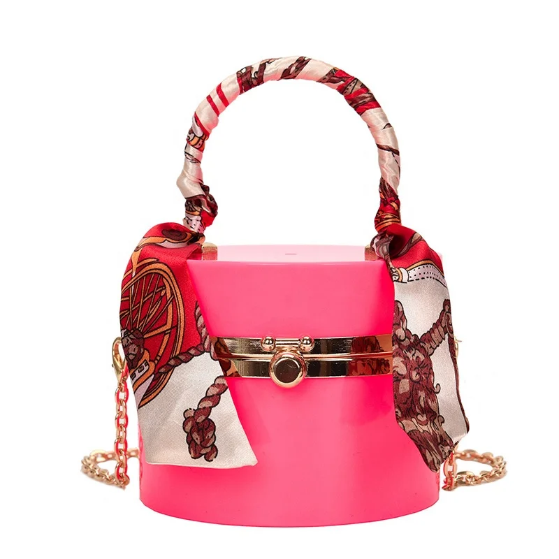 High Quality Jelly Round Evening Bag with Scarf Cross Chain Shoulder Purses Women Mini PVC Tote Handbag
High Quality Jelly Round Evening Bag with Scarf Cross Chain Shoulder Purses Women Mini PVC Tote Handbag