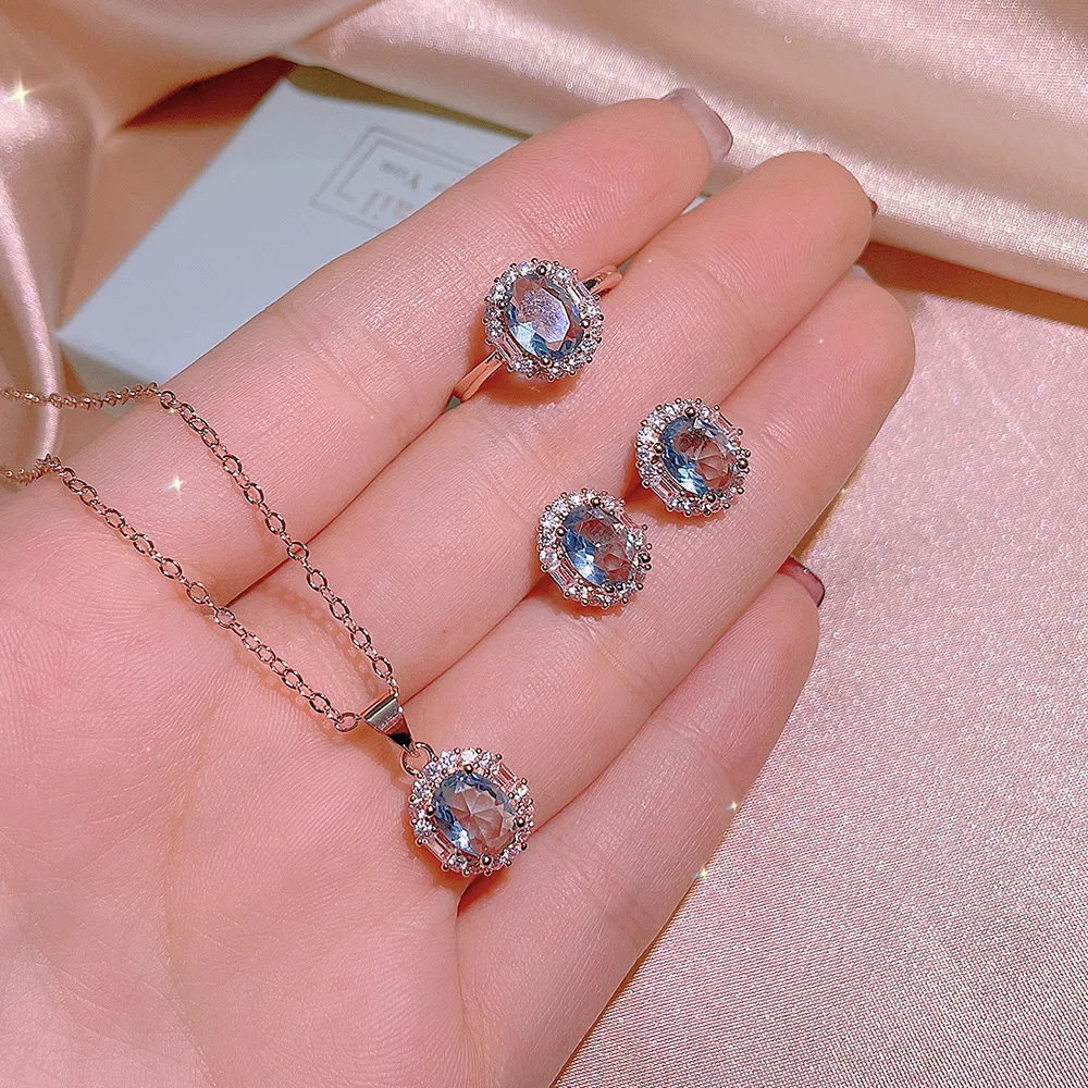 Round Cut Blue Crystal Diamond Necklace Ring Earrings Set Luxury Rose Gold Plated Cubic Zirconia Wedding Jewelry Set
Round Cut Blue Crystal Diamond Necklace Ring Earrings Set Luxury Rose Gold Plated Cubic Zirconia Wedding Jewelry Set