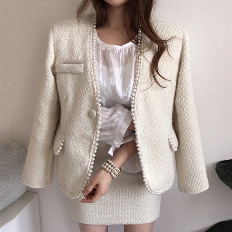 Wholesale 2021 Spring and Autumn New French Retro Beaded Long-sleeved Tweed Cardigan Jacket and High-waist Hip Skirt Sets
Wholesale 2021 Spring and Autumn New French Retro Beaded Long-sleeved Tweed Cardigan Jacket and High-waist Hip Skirt Sets