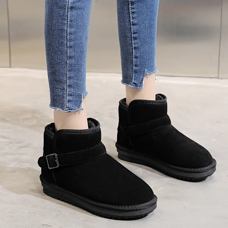 2021 autumn winter fashion thick bottom boots casual women snow shoes fashion winter low out shoes breathable flat snow boots
2021 autumn winter fashion thick bottom boots casual women snow shoes fashion winter low out shoes breathable flat snow boots
