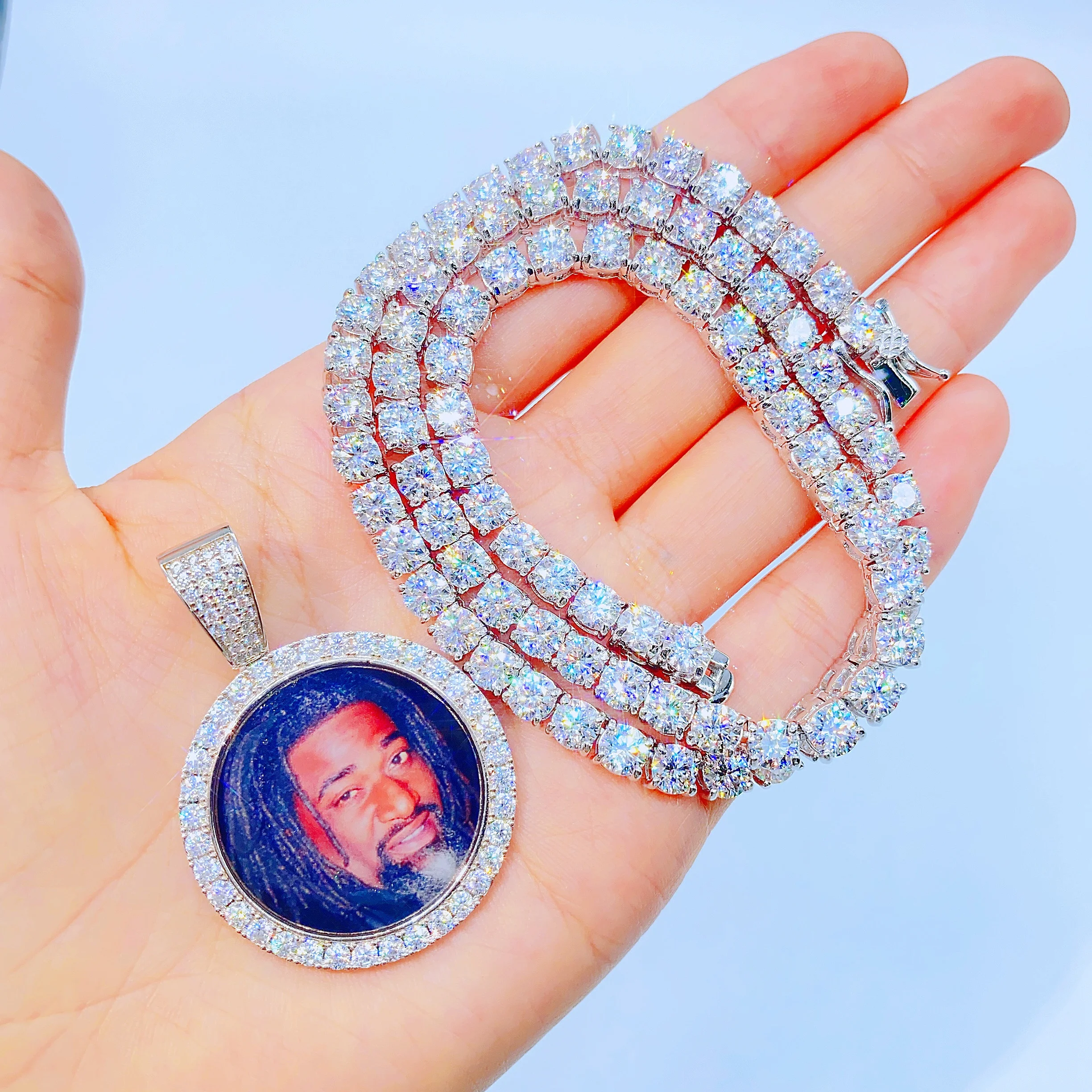 Custom hip hop jewelry 35mm size s925 sterling silver tennis chain necklace photo picture pendant moissanite
Custom hip hop jewelry 35mm size s925 sterling silver tennis chain necklace photo picture pendant moissanite