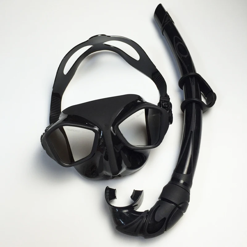 Free dive equipment dive mask snorkel set with box bat style adult SCUBA mask snorkel set color Black Blue Yellow
Free dive equipment dive mask snorkel set with box bat style adult SCUBA mask snorkel set color Black Blue Yellow