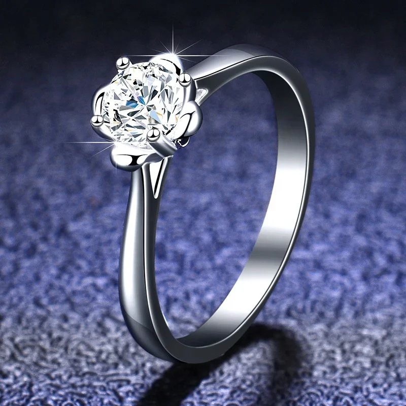 Moissanite Supplier 925 Sterling Silver Rings Finger Fine Jewelry 1Carat Moissanite Diamond Ring for Women Wedding Rings
Moissanite Supplier 925 Sterling Silver Rings Finger Fine Jewelry 1Carat Moissanite Diamond Ring for Women Wedding Rings