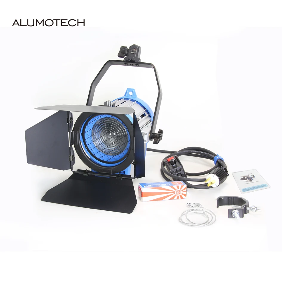 Alumotech Dimming 650w Fresnel Tungsten Spot Studio Video Projector Lights Tungsten Spotlight Lighting White Body Lamp
Alumotech Dimming 650w Fresnel Tungsten Spot Studio Video Projector Lights Tungsten Spotlight Lighting White Body Lamp