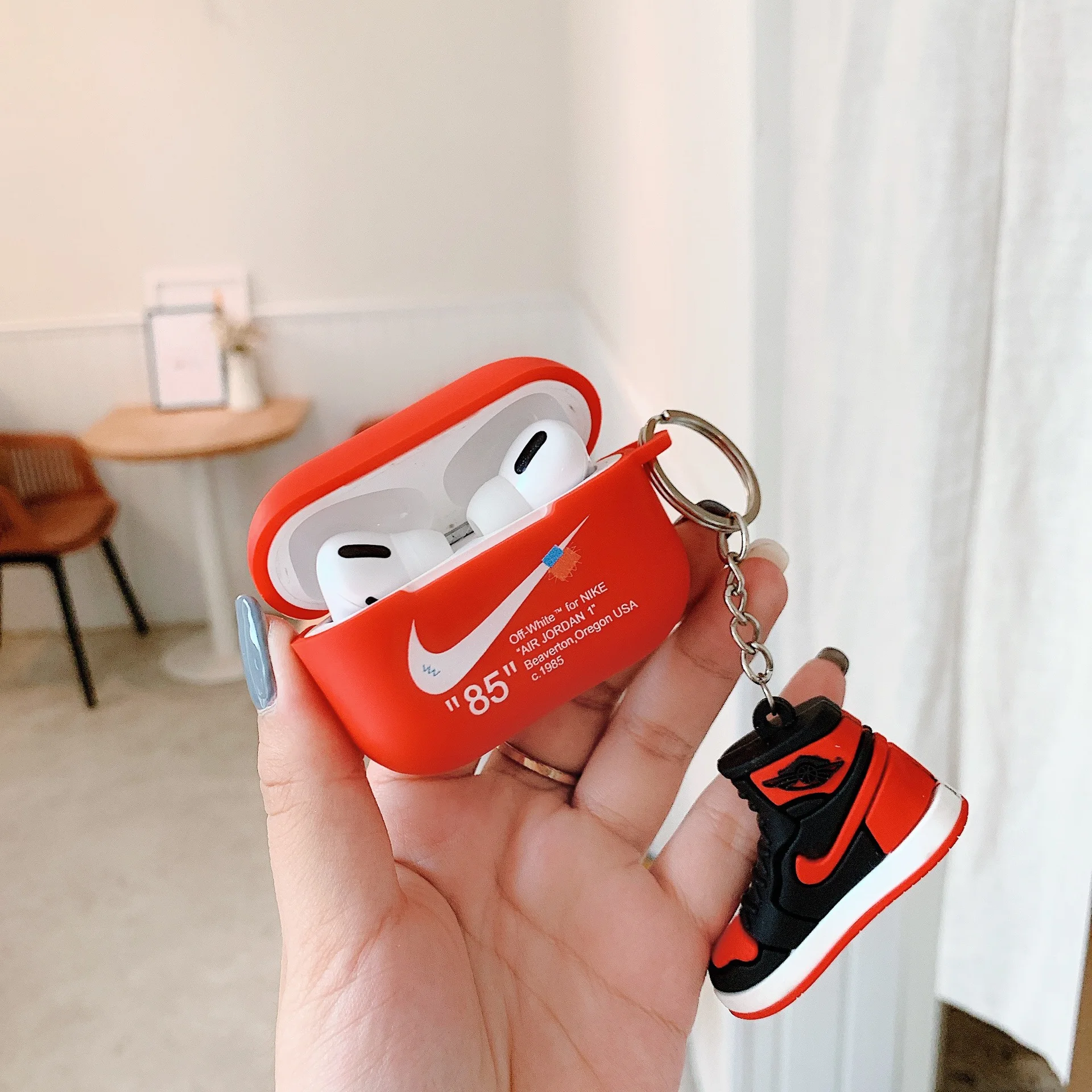 2021 Latest 3D shoe models keychain soft cover for aripods earphones case For aripods & airpod pro case, Multi colors
2021 Latest 3D shoe models keychain soft cover for aripods earphones case For aripods & airpod pro case, Multi colors