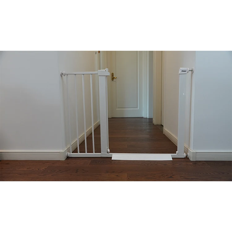 High quality baby safety walking gate retractable baby safety gate wholesale baby safety gate, White metal
High quality baby safety walking gate retractable baby safety gate wholesale baby safety gate, White metal