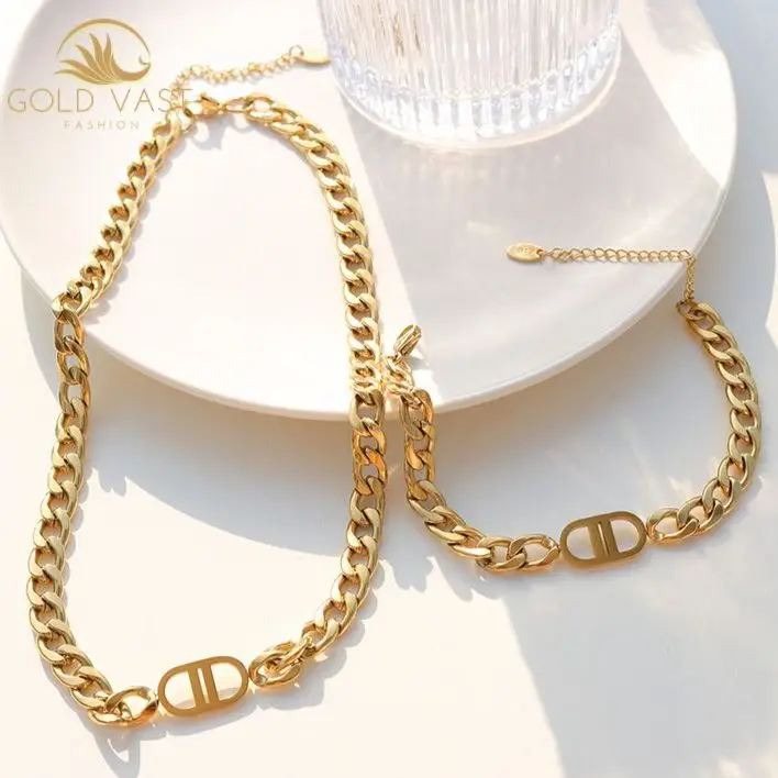 GOLDV stainless steel trendy Letter CD Pattern Thick Chain Necklace Bracelet Jewelry Set schmuck
GOLDV stainless steel trendy Letter CD Pattern Thick Chain Necklace Bracelet Jewelry Set schmuck