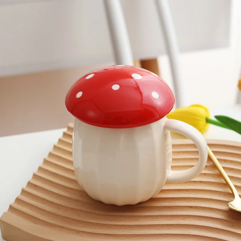 Popular creative Mushroom mug coffee cup with lid drinking ceramic cup cute water Cup home office use
Popular creative Mushroom mug coffee cup with lid drinking ceramic cup cute water Cup home office use