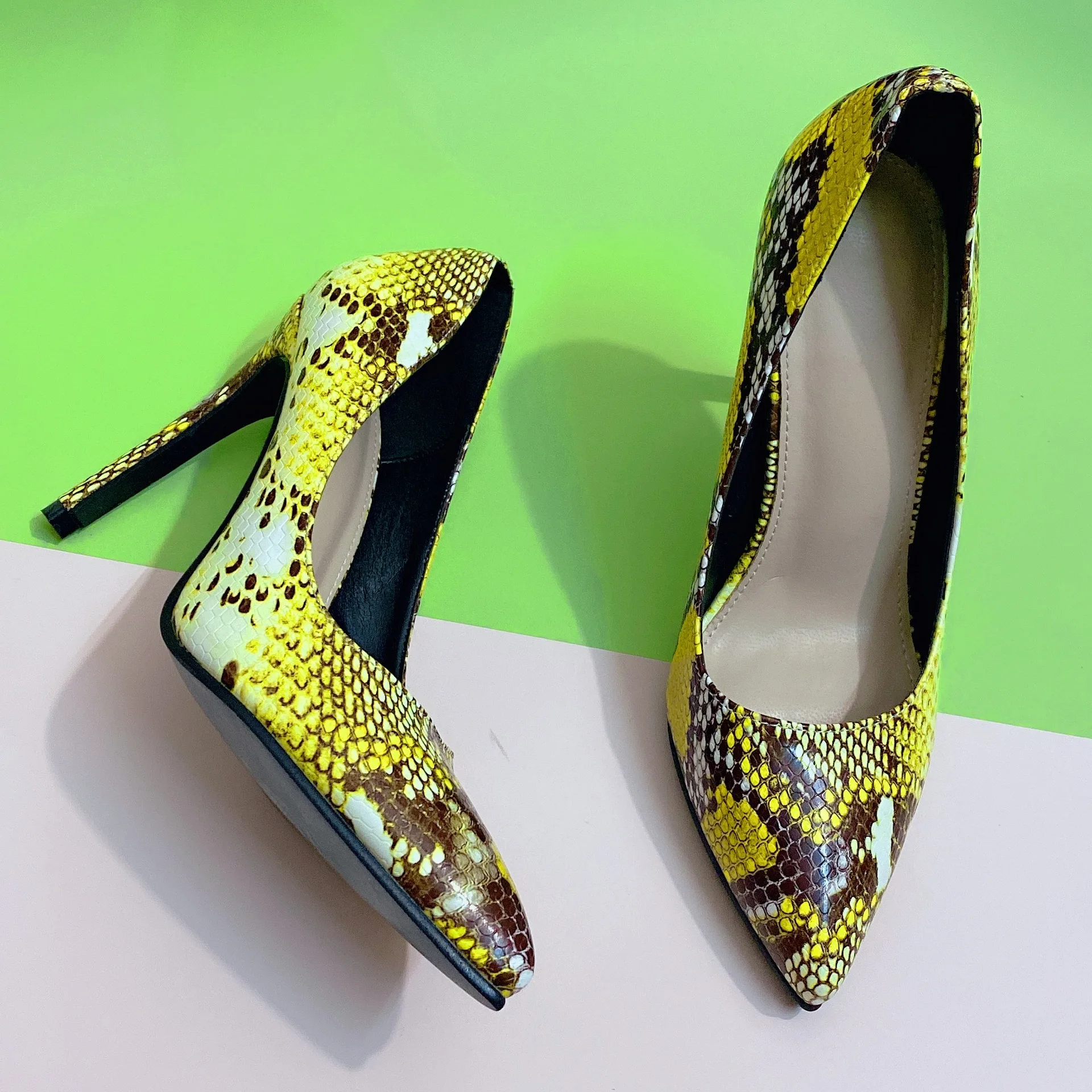Fashion Women Shoe Fancy New Design Sexy Ladies Pumps Party Light Spring Style snakeskin Pattern Heels
Fashion Women Shoe Fancy New Design Sexy Ladies Pumps Party Light Spring Style snakeskin Pattern Heels