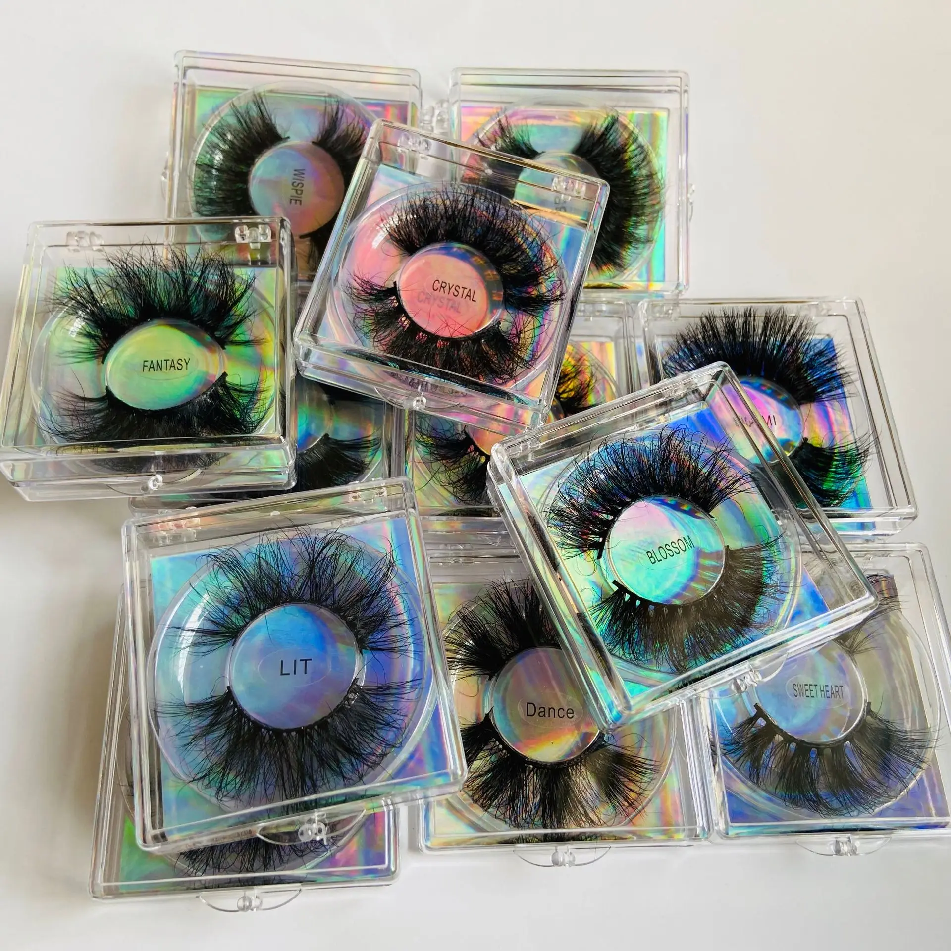 New styles 3d fluffy mink eyelashes natural look and soft strong cotton band 3D vegan mink fur lashes
New styles 3d fluffy mink eyelashes natural look and soft strong cotton band 3D vegan mink fur lashes