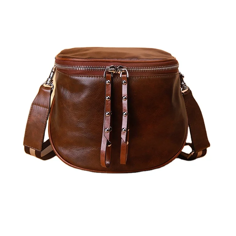 Wholesale Customized Logo Vintage Genuine Leather women Shoulder Crossbody Sling Round Bucket Bag
Wholesale Customized Logo Vintage Genuine Leather women Shoulder Crossbody Sling Round Bucket Bag