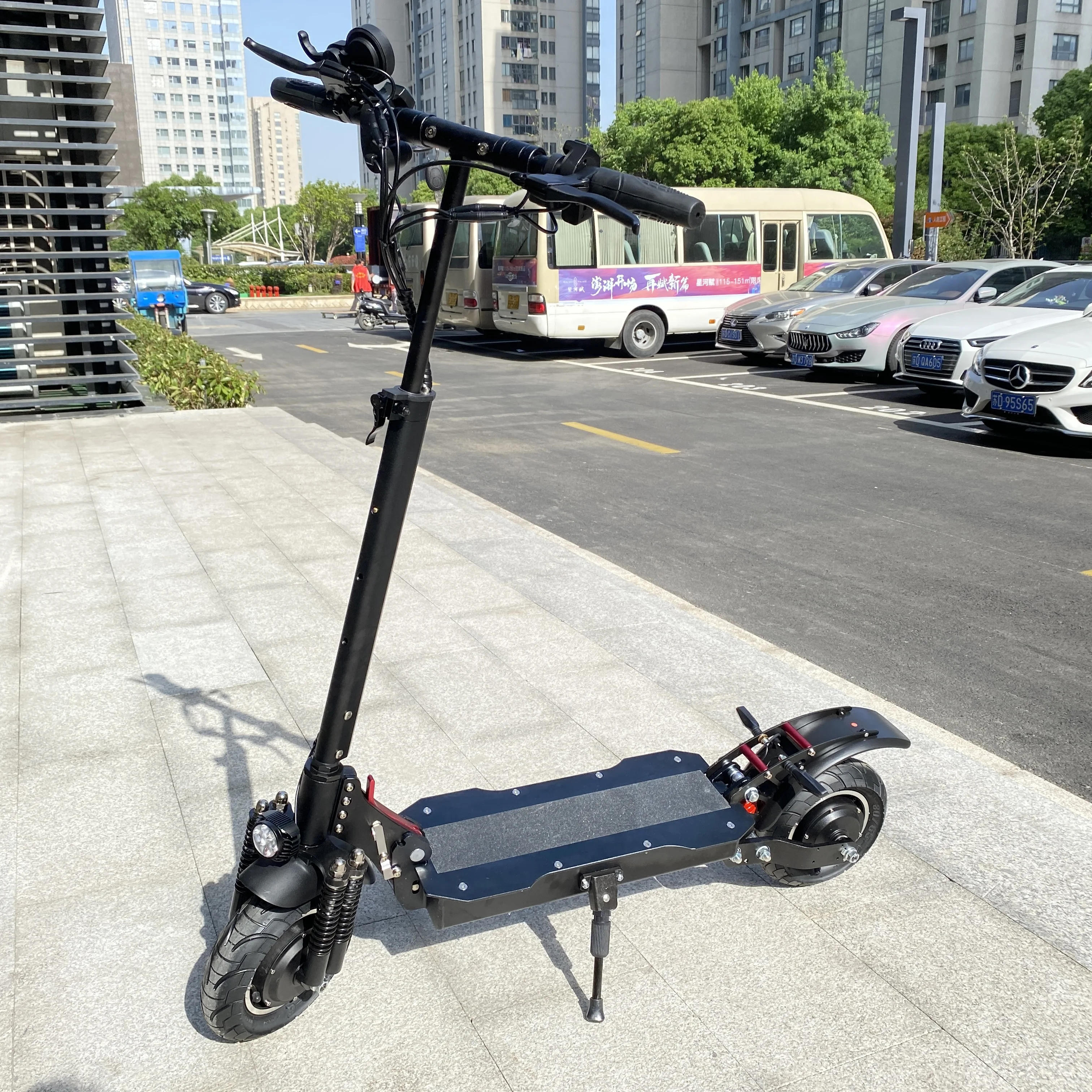 2400W off road foldable electric scooter adult Cheap price e scooters high speed motorcycle scooter for out door sport 52V48V
2400W off road foldable electric scooter adult Cheap price e scooters high speed motorcycle scooter for out door sport 52V48V