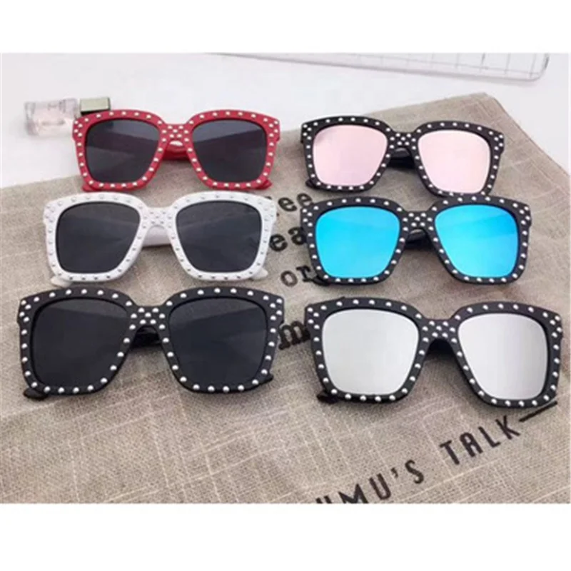 High Quality Kids Sunglasses Retro Classic Fashion Sunglasses, 6 colors 
High Quality Kids Sunglasses Retro Classic Fashion Sunglasses, 6 colors