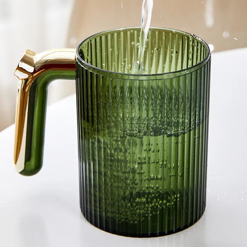 Light luxury household wash cup Family set dental jar high-end cup couple toothbrush cup
Light luxury household wash cup Family set dental jar high-end cup couple toothbrush cup
