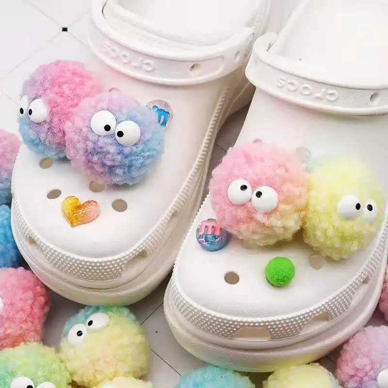 wholesale plus buckle hole shoes decorative plush ball INS cute eye hair ball Shoes sandals decorations
wholesale plus buckle hole shoes decorative plush ball INS cute eye hair ball Shoes sandals decorations
