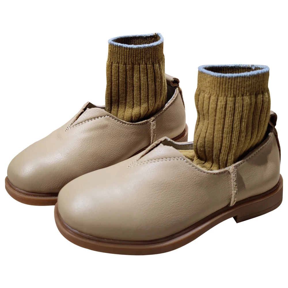 Spring 2021 new children's flat shoes soft Leather Shoes retro children's shoes, Pink
Spring 2021 new children's flat shoes soft Leather Shoes retro children's shoes, Pink