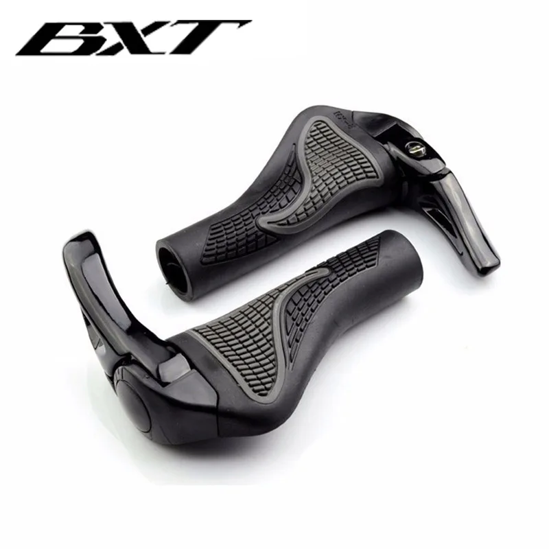 NEW 1 pair Mountain Bike Bicycle lock-on alloy Rubber Handlebar Cover Handle grip Bar End MTB bicycle grips for bicycle parts, Black /white
NEW 1 pair Mountain Bike Bicycle lock-on alloy Rubber Handlebar Cover Handle grip Bar End MTB bicycle grips for bicycle parts, Black /white