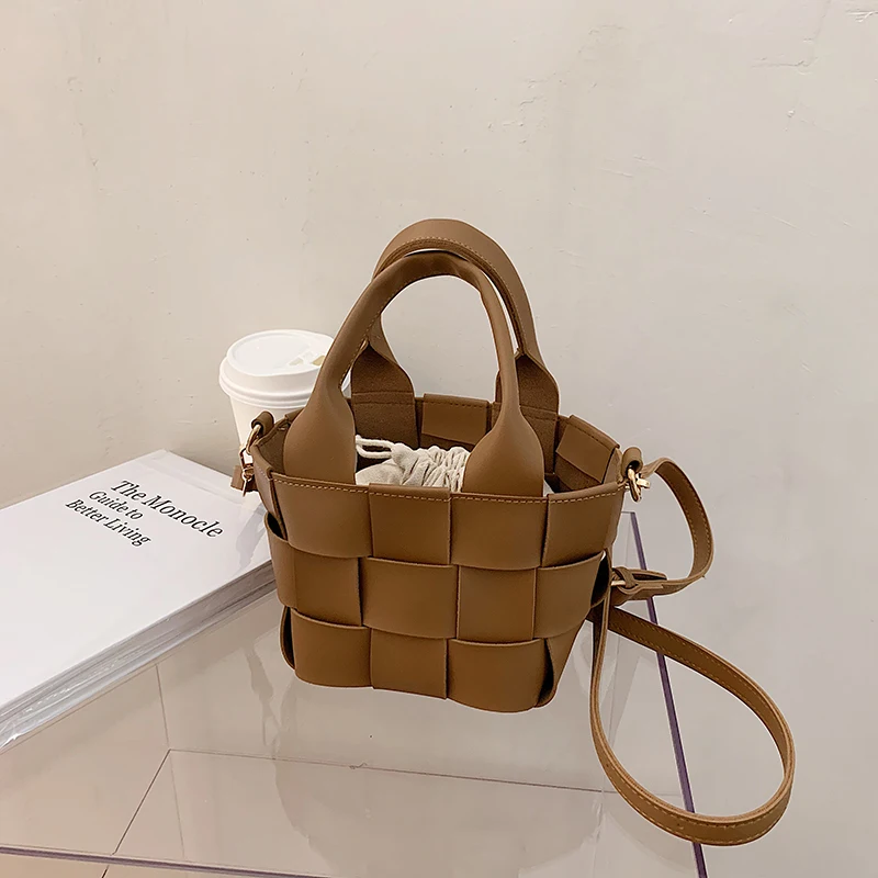 New fashion 2021 Free Simple style Mini Double Handle Woven Bucket Bag for Women Pure color purse Fashion bag, 4 colors as picture
New fashion 2021 Free Simple style Mini Double Handle Woven Bucket Bag for Women Pure color purse Fashion bag, 4 colors as picture
