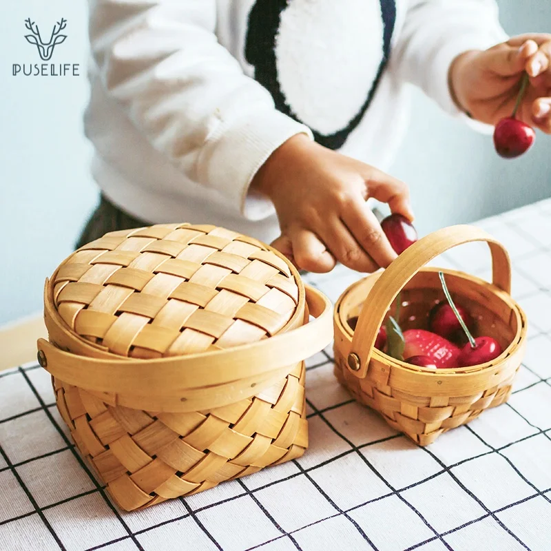 High quality rectangle wood chip woven natural bamboo fruit basket packing box gift packing basket
High quality rectangle wood chip woven natural bamboo fruit basket packing box gift packing basket
