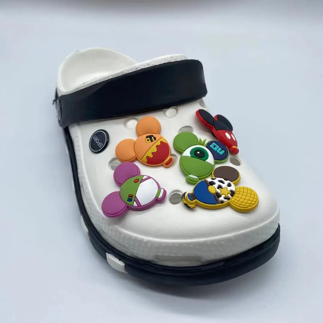 2021 custom cartoon PVC Mickey Balloon cozy slippers designer charms shoe charms for DIY bracelet and decorations
2021 custom cartoon PVC Mickey Balloon cozy slippers designer charms shoe charms for DIY bracelet and decorations