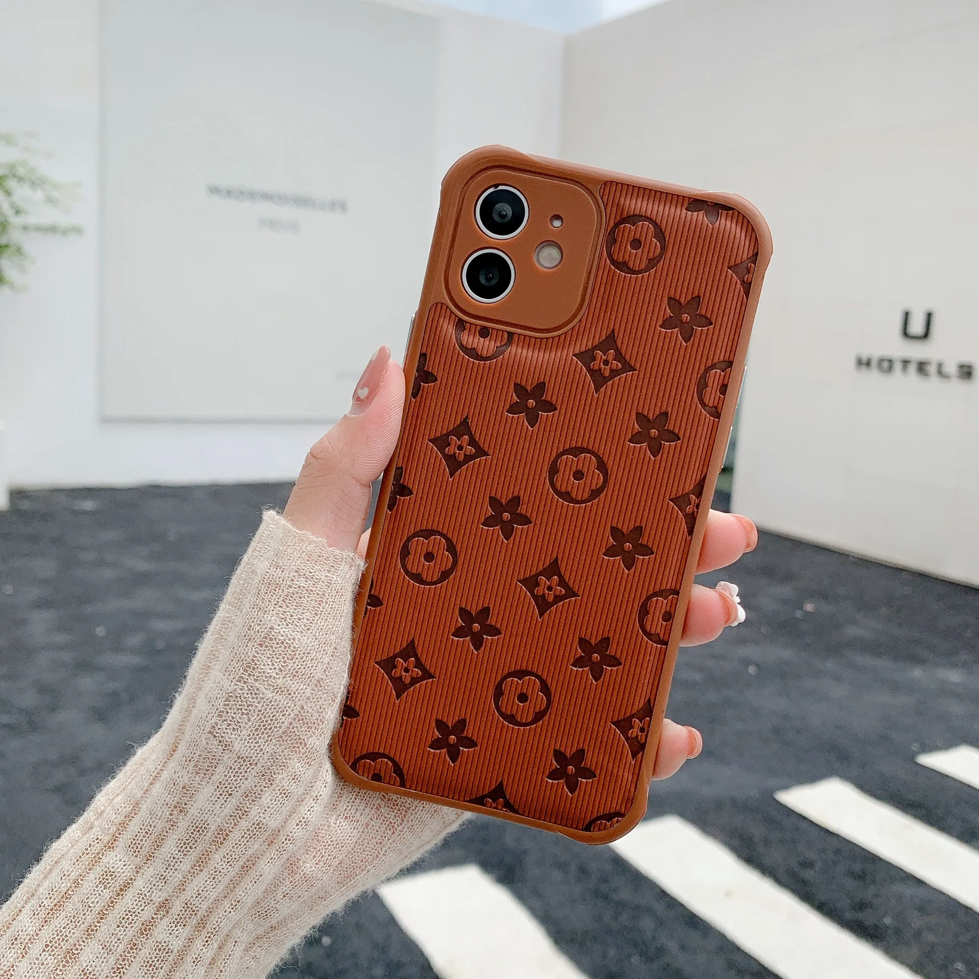 2022 amazon Luxury Fashion brand PU Leather Designer universal pop it 7 8 xr xs 11 12 13 pro max cover phone case for iphone 13
2022 amazon Luxury Fashion brand PU Leather Designer universal pop it 7 8 xr xs 11 12 13 pro max cover phone case for iphone 13