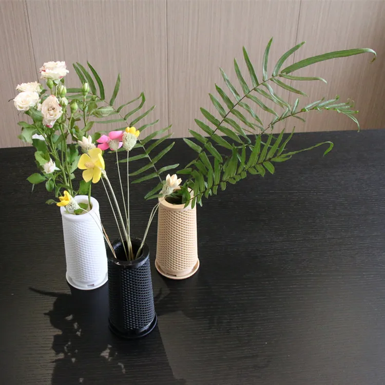 Wooden modern cylinder flower vase brown wood luxury vase European elegant designer decorative vase
Wooden modern cylinder flower vase brown wood luxury vase European elegant designer decorative vase