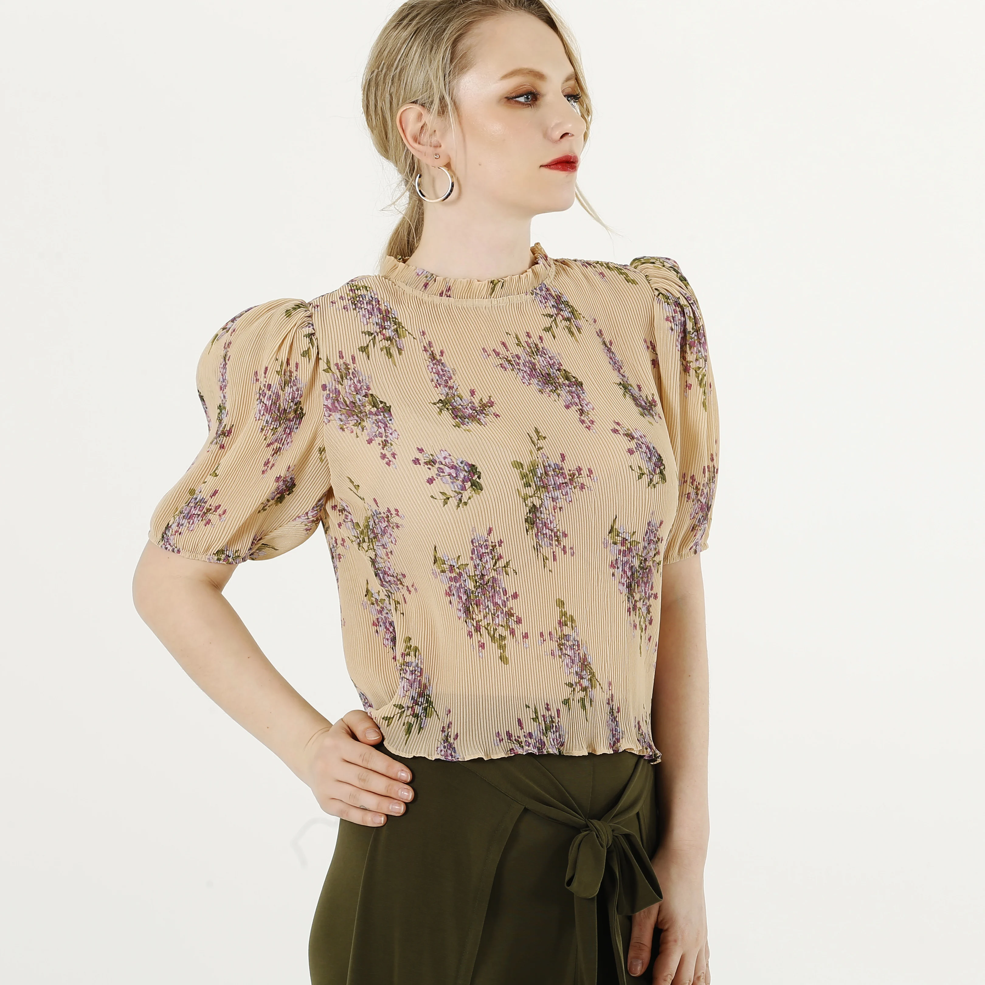 Ladies Summer Short Puff Sleeves Ruffle Stand Collar Tunics Shirts Tops Blouses for Women
Ladies Summer Short Puff Sleeves Ruffle Stand Collar Tunics Shirts Tops Blouses for Women