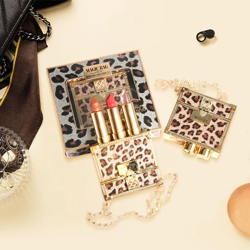 Glitter Lip Bag Luxuery Design With Gold Chain Gift-Set Moisturizing Cosmetics Lipstick Makeup Tint lipstick set
Glitter Lip Bag Luxuery Design With Gold Chain Gift-Set Moisturizing Cosmetics Lipstick Makeup Tint lipstick set