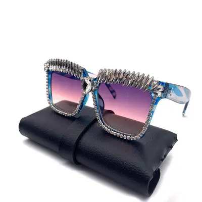 2020 New High Quality Bling Women Cool Trend Rhinestone Luxury Summer Shade Fashion Diamond Sunglasses
2020 New High Quality Bling Women Cool Trend Rhinestone Luxury Summer Shade Fashion Diamond Sunglasses