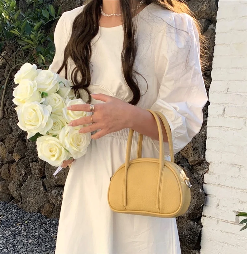 2021 new simple and versatile One Shoulder Messenger Bag Fashion soft PU shopping travel handbag women luxury
2021 new simple and versatile One Shoulder Messenger Bag Fashion soft PU shopping travel handbag women luxury