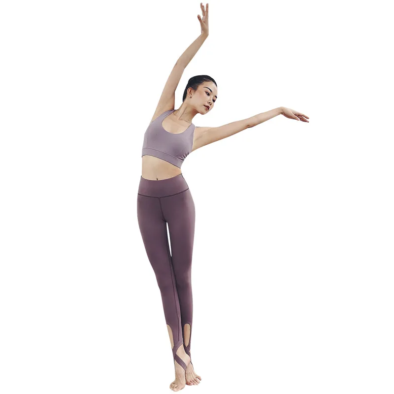 2021 new arrival yoga suit seamless running sports workout beauty back bra top butt-lift underwear two-piece set Wholesale
2021 new arrival yoga suit seamless running sports workout beauty back bra top butt-lift underwear two-piece set Wholesale