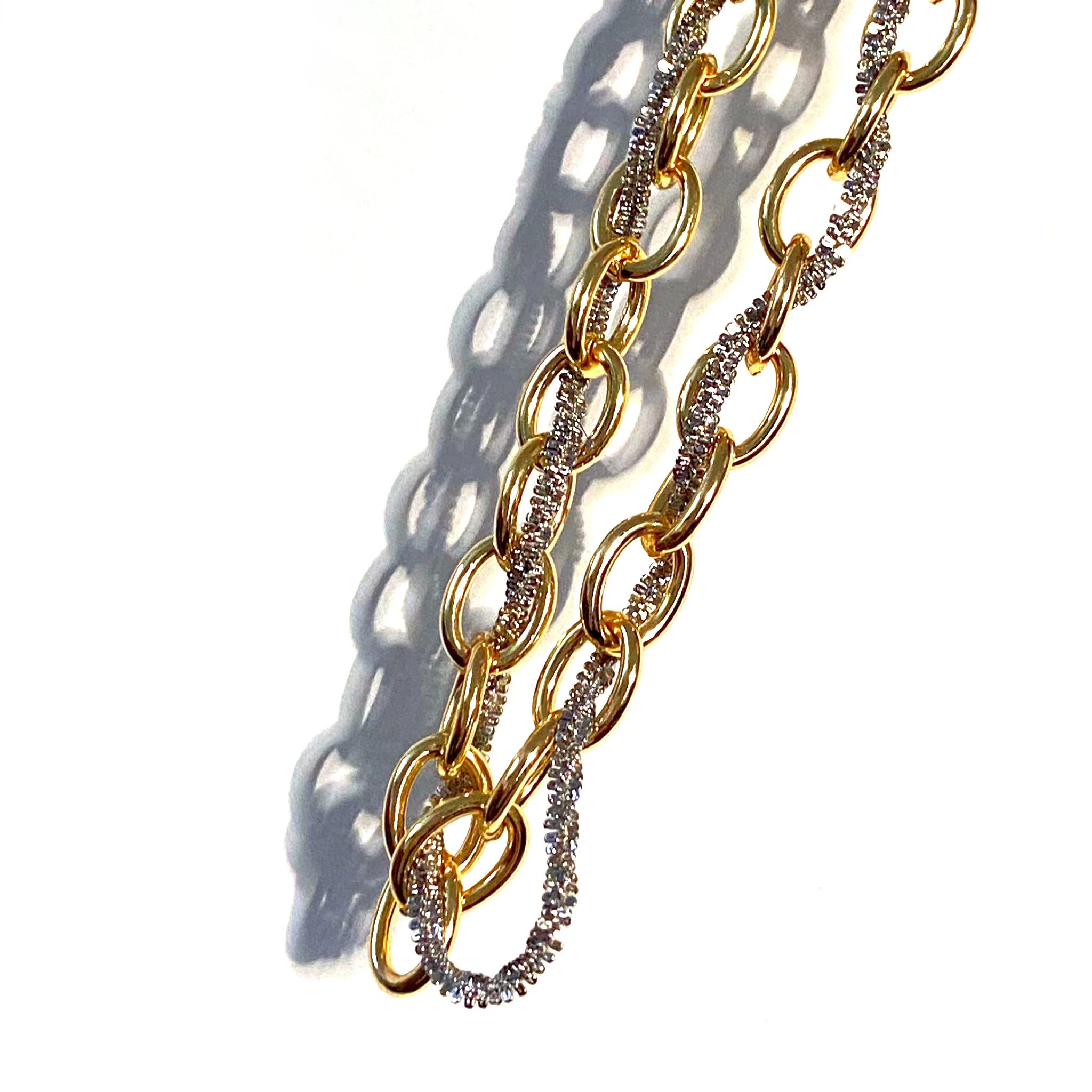 Mix Metal Chain stainless steel 18K Gold Silver mix Layering chain chunky Rope Twist necklace fashion jewelry
Mix Metal Chain stainless steel 18K Gold Silver mix Layering chain chunky Rope Twist necklace fashion jewelry
