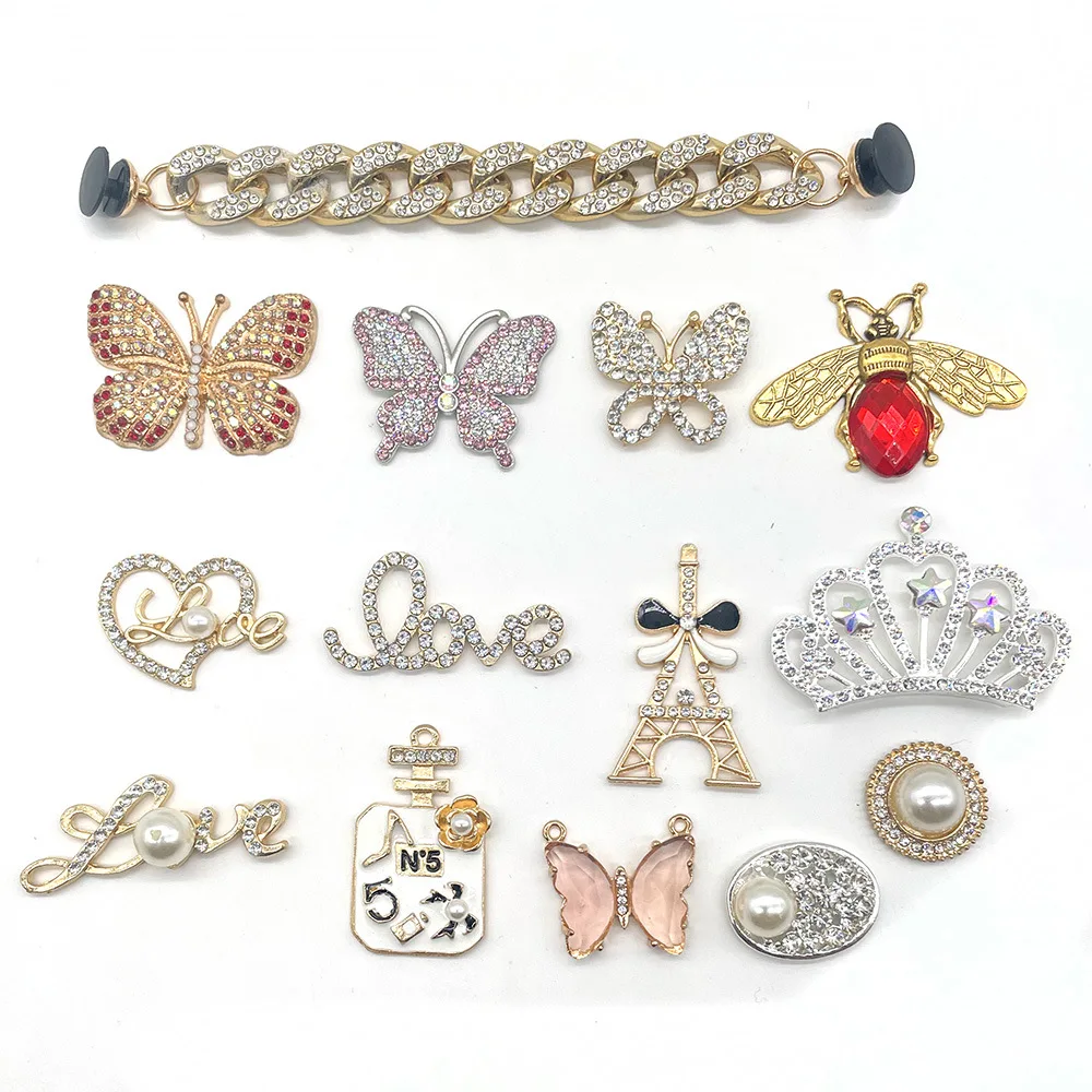 New Alloy Jewelry Diamond hole shoes Decorative buckle DIY accessories shoe flower chain decorative buckle crocs bling charms
New Alloy Jewelry Diamond hole shoes Decorative buckle DIY accessories shoe flower chain decorative buckle crocs bling charms