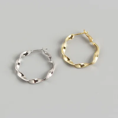 European Simple Design 26mm S925 Sterling Silver Twisted Circle Earrings Geometric Twisted Hoop Earrings For Women
European Simple Design 26mm S925 Sterling Silver Twisted Circle Earrings Geometric Twisted Hoop Earrings For Women