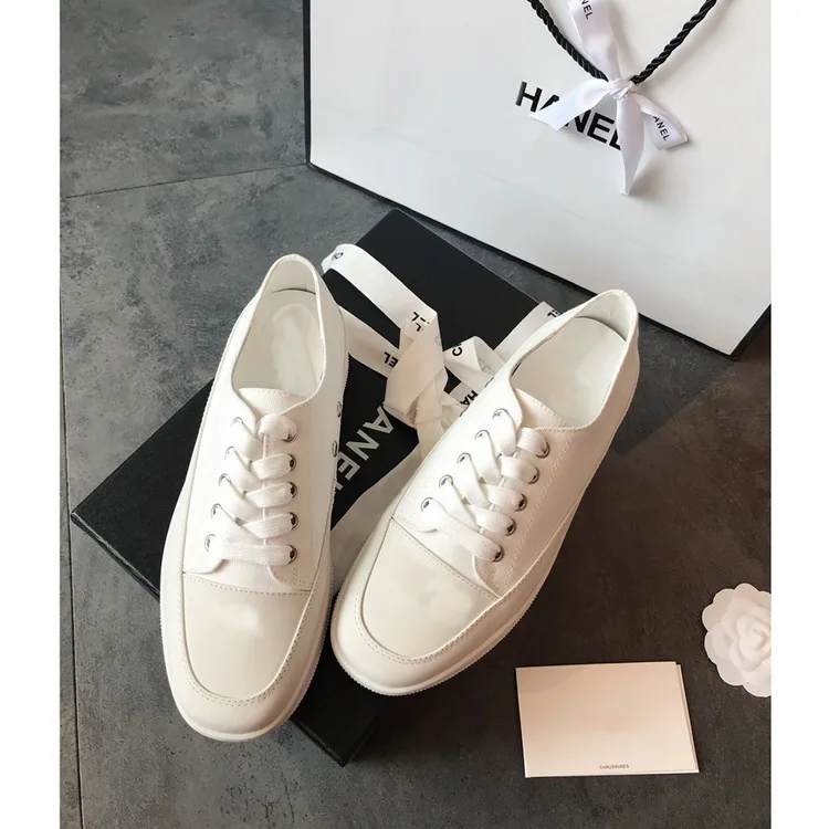 Small fragrance wind flat canvas shoes female students can be used for the new spring/summer 2020 leather leisure platform shoes
Small fragrance wind flat canvas shoes female students can be used for the new spring/summer 2020 leather leisure platform shoes