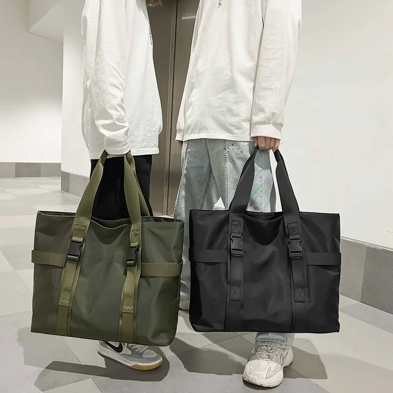 Casual Solid Color Shoulder zipper waterproof Custom Logo Shopping Handbag Nylon Man Adjustable Shoulder Strap Travel Tote Bag
Casual Solid Color Shoulder zipper waterproof Custom Logo Shopping Handbag Nylon Man Adjustable Shoulder Strap Travel Tote Bag