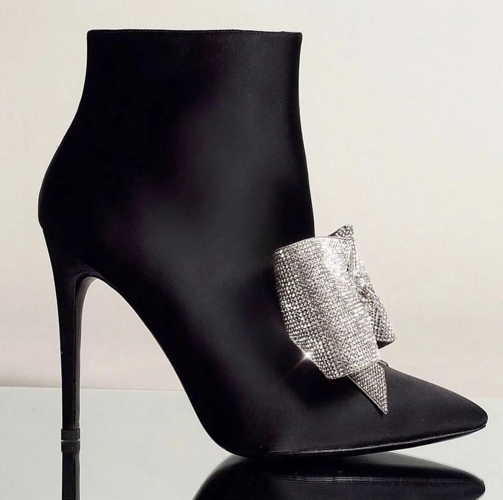 New style ladies rhinestone bow ankle boots women fashion black ankle big size boot pointed toe Glitter Bowknot boots, Gold
New style ladies rhinestone bow ankle boots women fashion black ankle big size boot pointed toe Glitter Bowknot boots, Gold