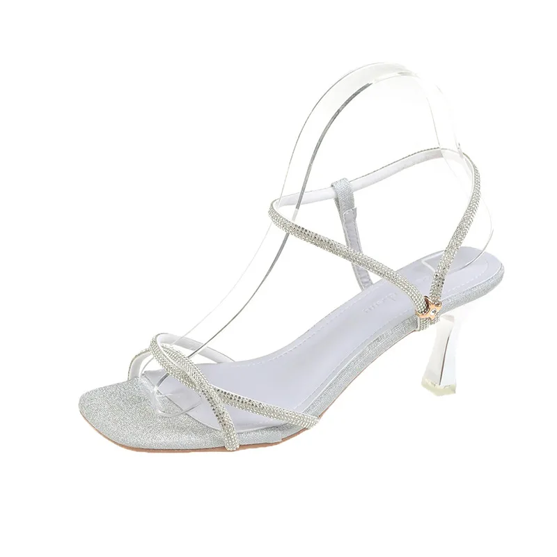 2021 Summer Ladies High Heel Sandals Square Toe Open Toe Rhinestone Ankle Strap Women Jelly Shoes
2021 Summer Ladies High Heel Sandals Square Toe Open Toe Rhinestone Ankle Strap Women Jelly Shoes