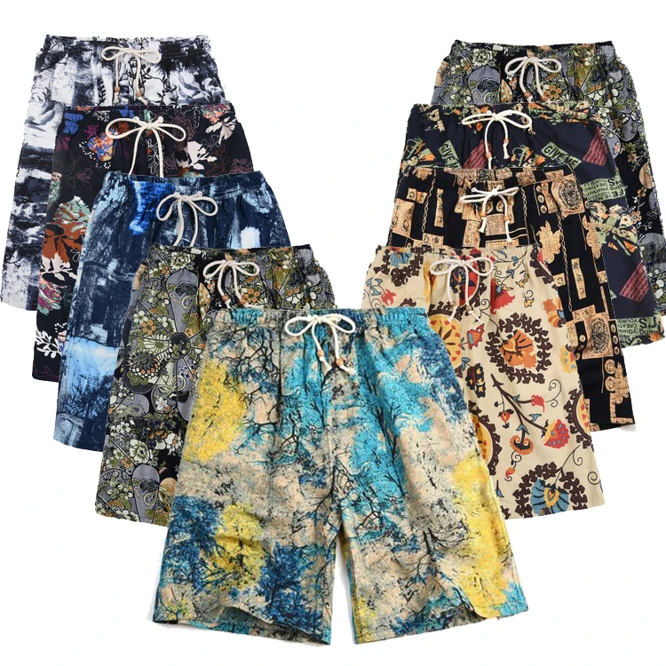 2021 summer new men's fashion five-point pants sports shorts color matching loose trend men's printed beach shorts 
2021 summer new men's fashion five-point pants sports shorts color matching loose trend men's printed beach shorts