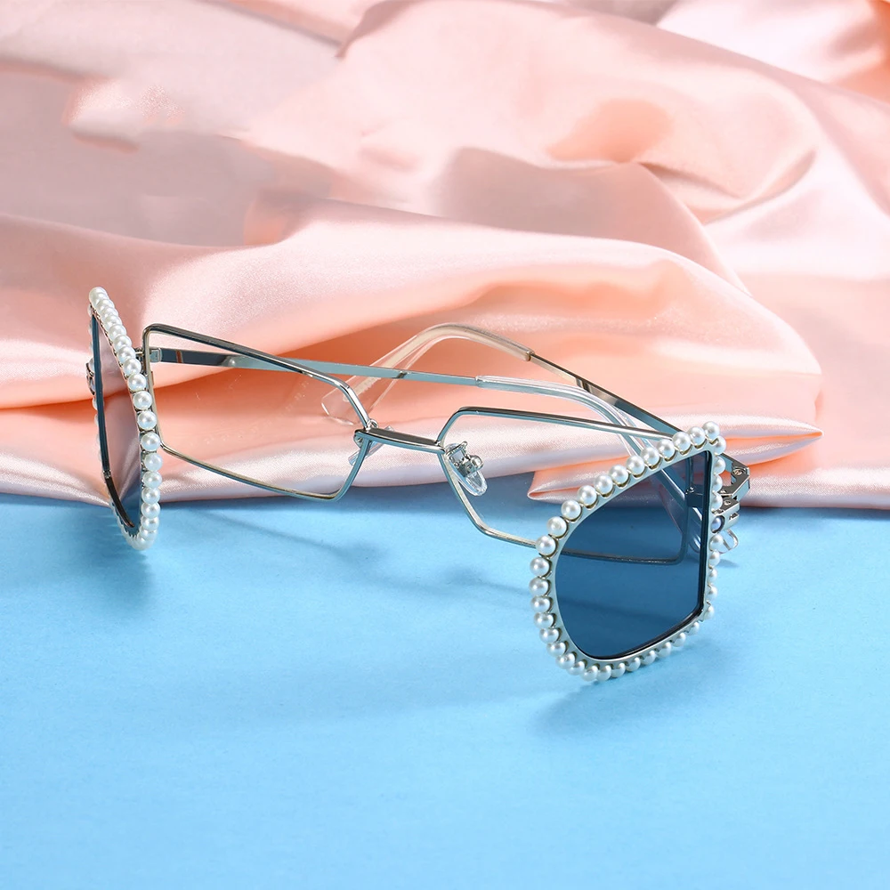2021 Newest Square Luxury Metal Frame Pearl Flip Up Sunglasses Women UV400 Vintage Glasses Steampunk, Custom colors
2021 Newest Square Luxury Metal Frame Pearl Flip Up Sunglasses Women UV400 Vintage Glasses Steampunk, Custom colors