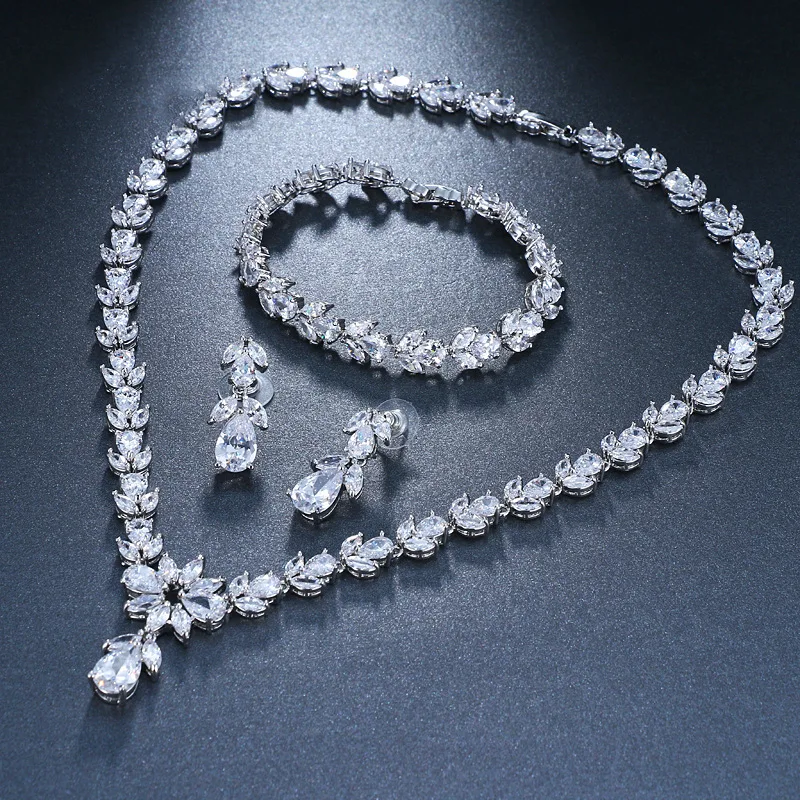 Fashion bride Zircon necklace 3 pcs/set necklace earring bracelet wedding jewelry set, Silver
Fashion bride Zircon necklace 3 pcs/set necklace earring bracelet wedding jewelry set, Silver
